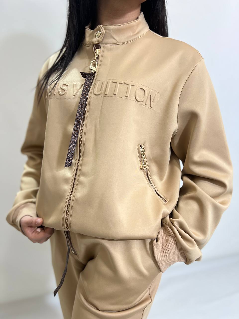 photo_2025-11-25_20-39-31